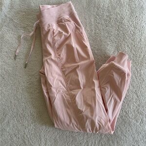 RARE lululemon strawberry 🍓 milkshake 🥤dance studio jogger